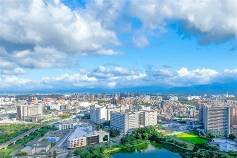 住在醫院旁邊|醫院不再嫌惡，林口長庚生活圈預售屋衝破7字頭 